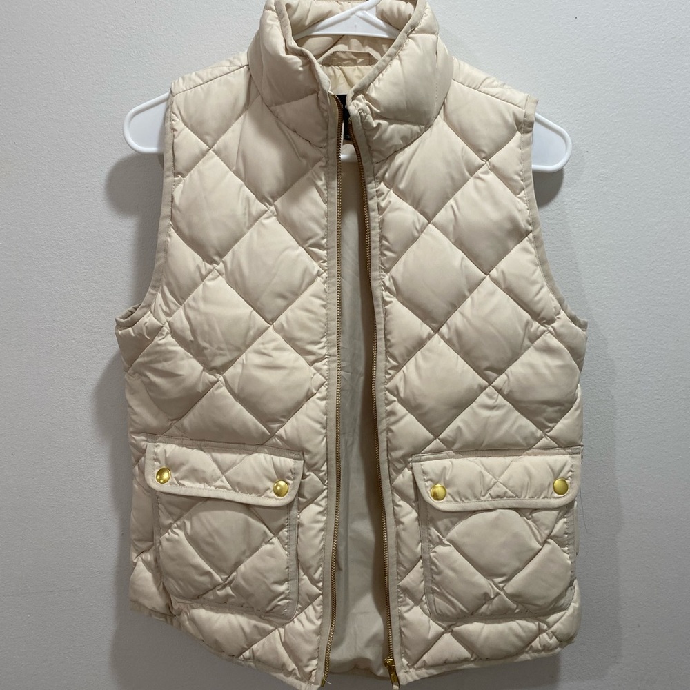 J. Crew Jackets & Coats Cream Excursion Puffer Quilted Vest (XS)
